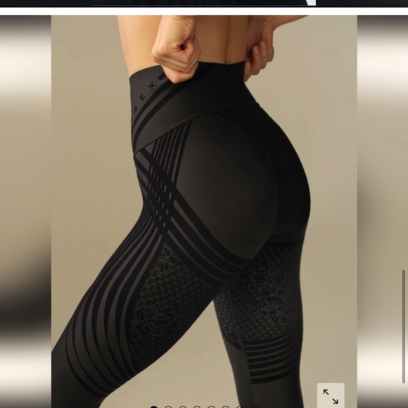 Savage X Fenty Black Leggings - Picture 14 of 16